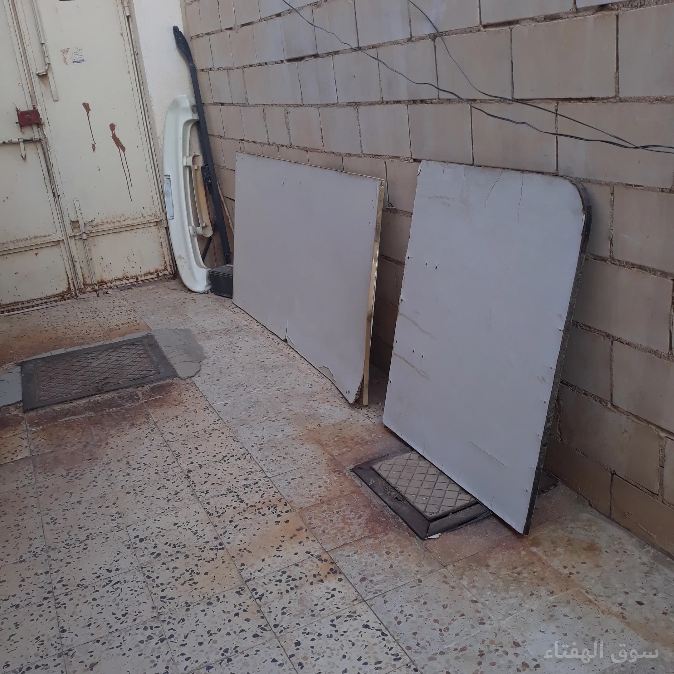 طريقة التخلص من الاثاث القديم بالرياض
