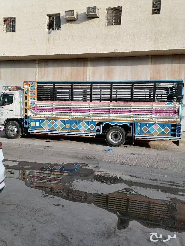طش وتخلص من العفش والكركب القديمه ونقل عفش