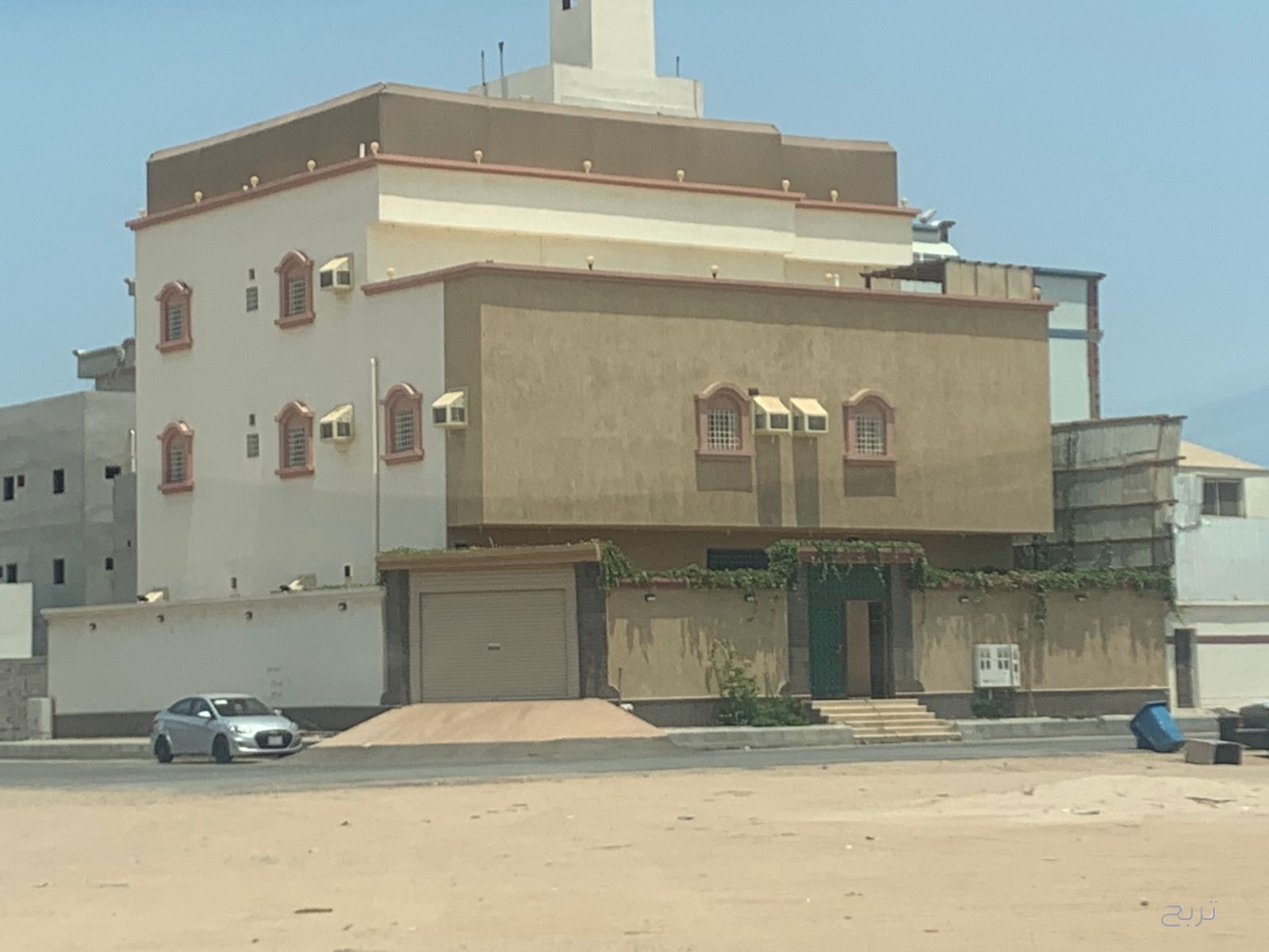 للبيع عمارة في جدة