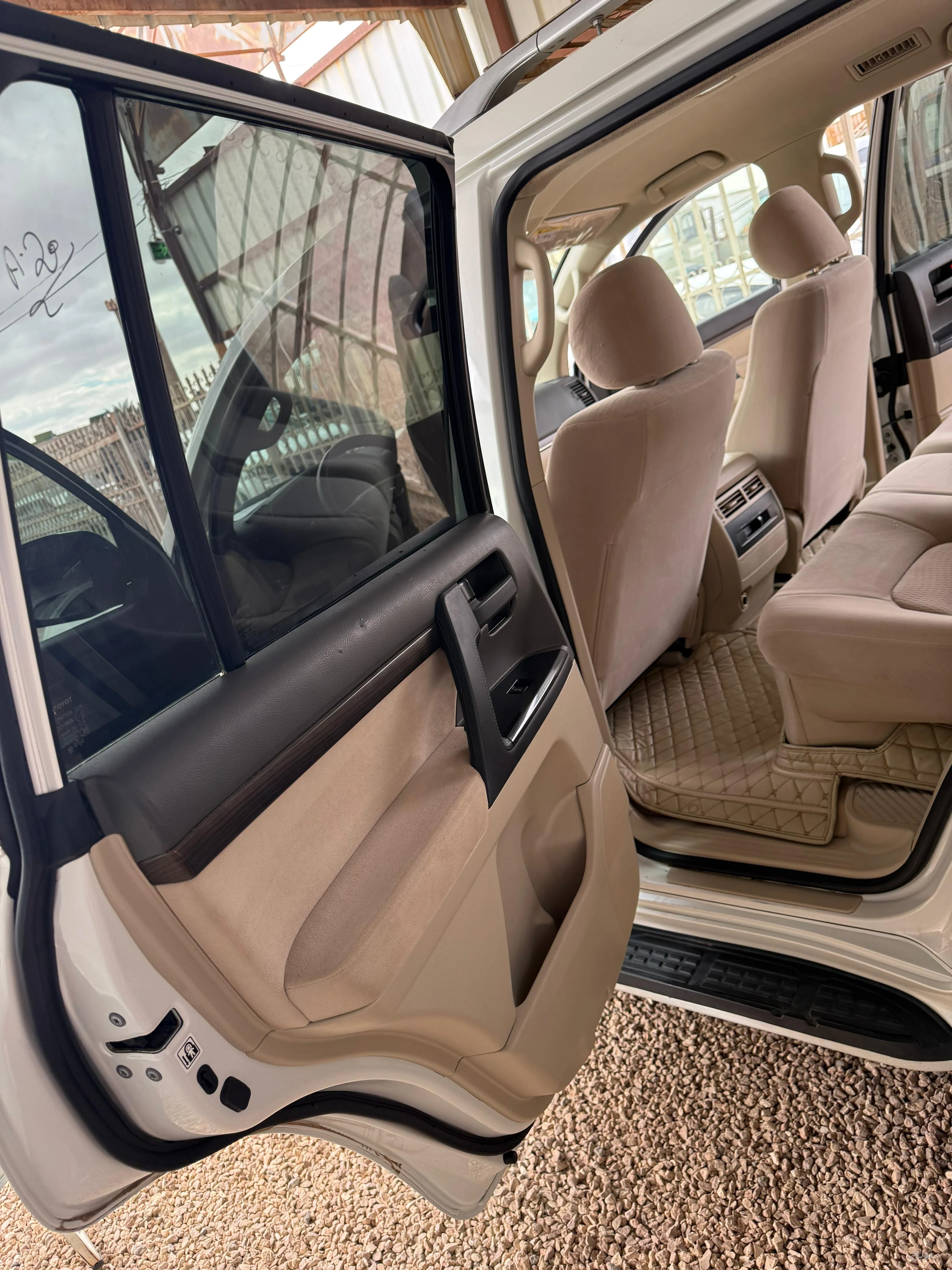 للبيع جيب لاندكروزر GXR