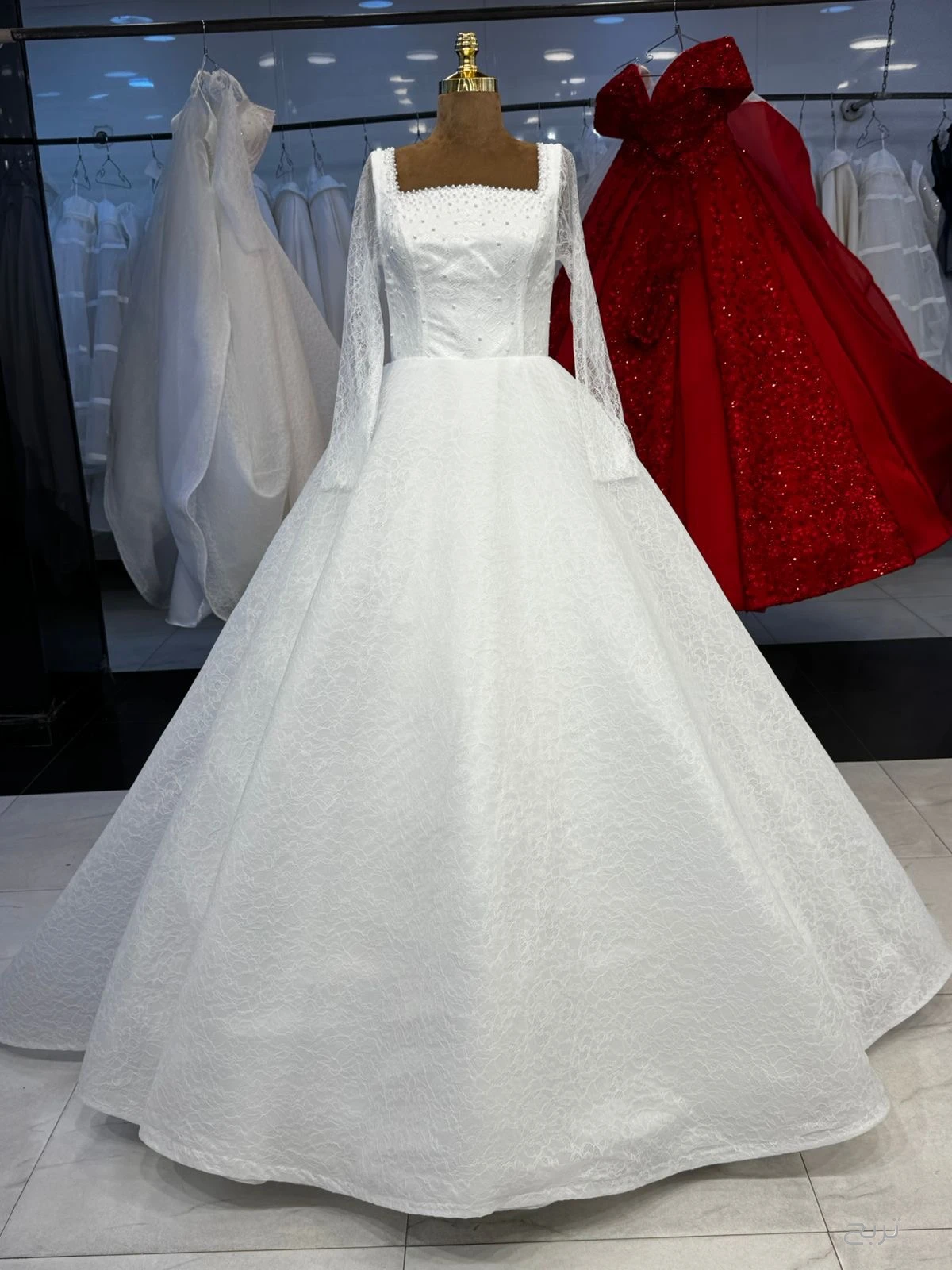 فساتين زفاف وافراح