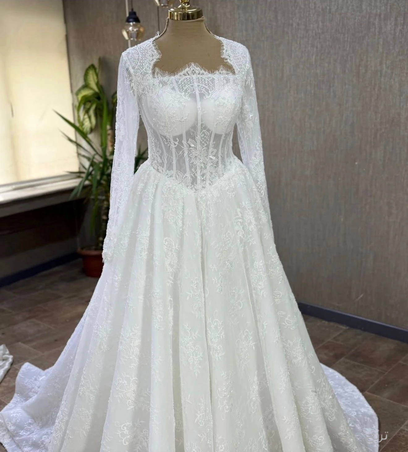 فساتين زفاف وافراح