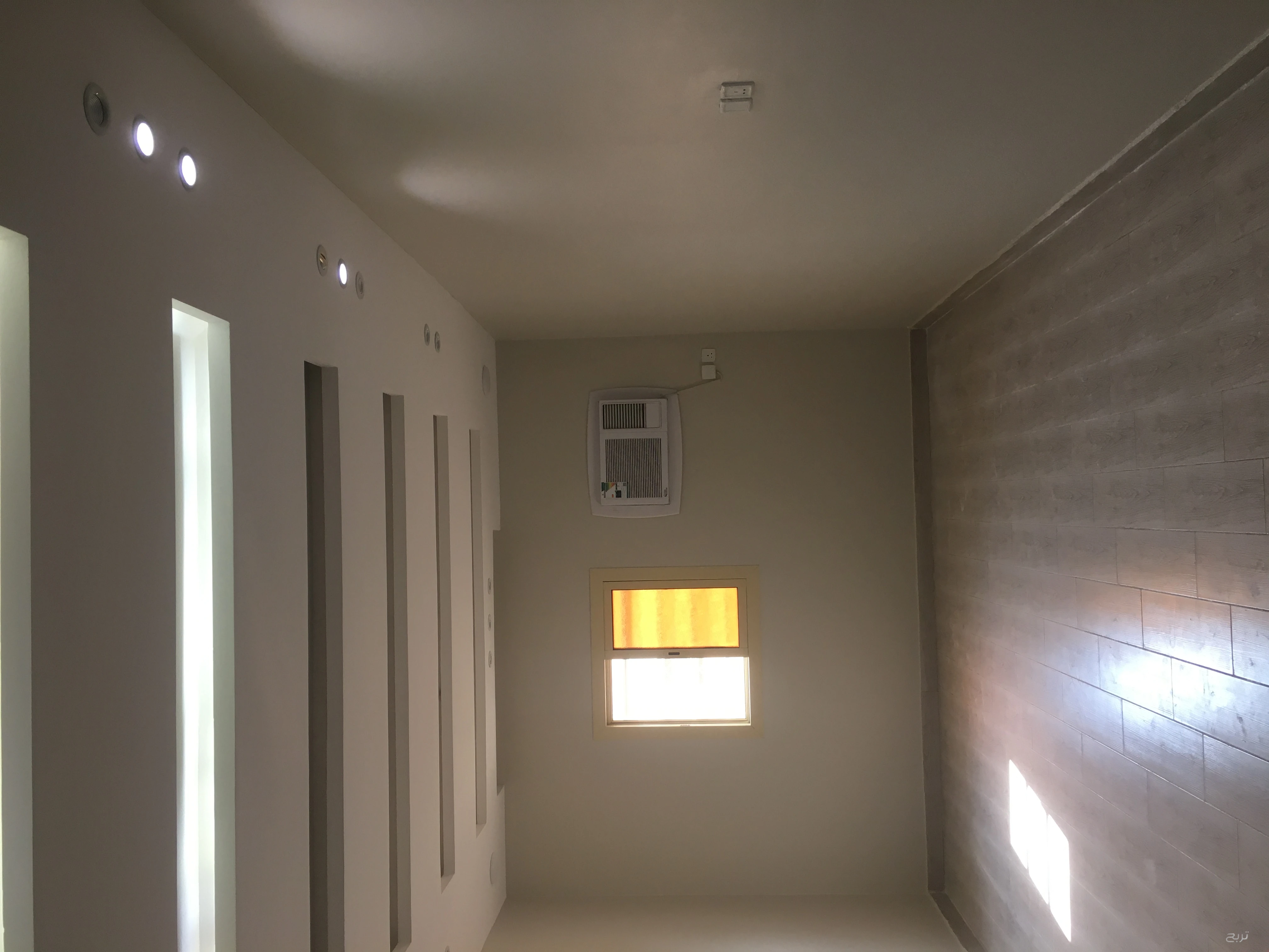 معلم دهانات وديكورات ورق جدران وترميمات عامه