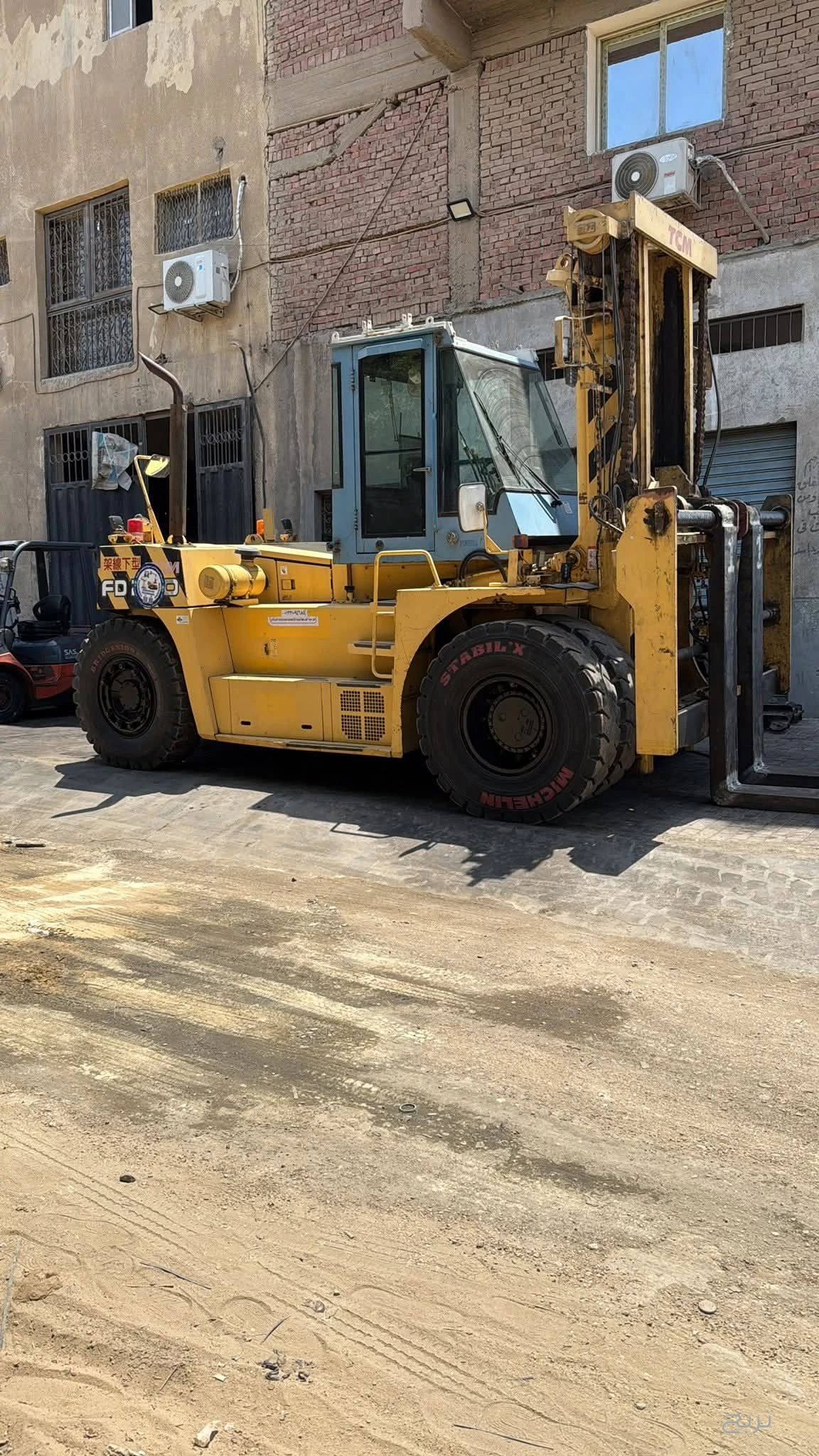 ⭐ فوركلفت للإيجار في الدمام - تاج المملكة