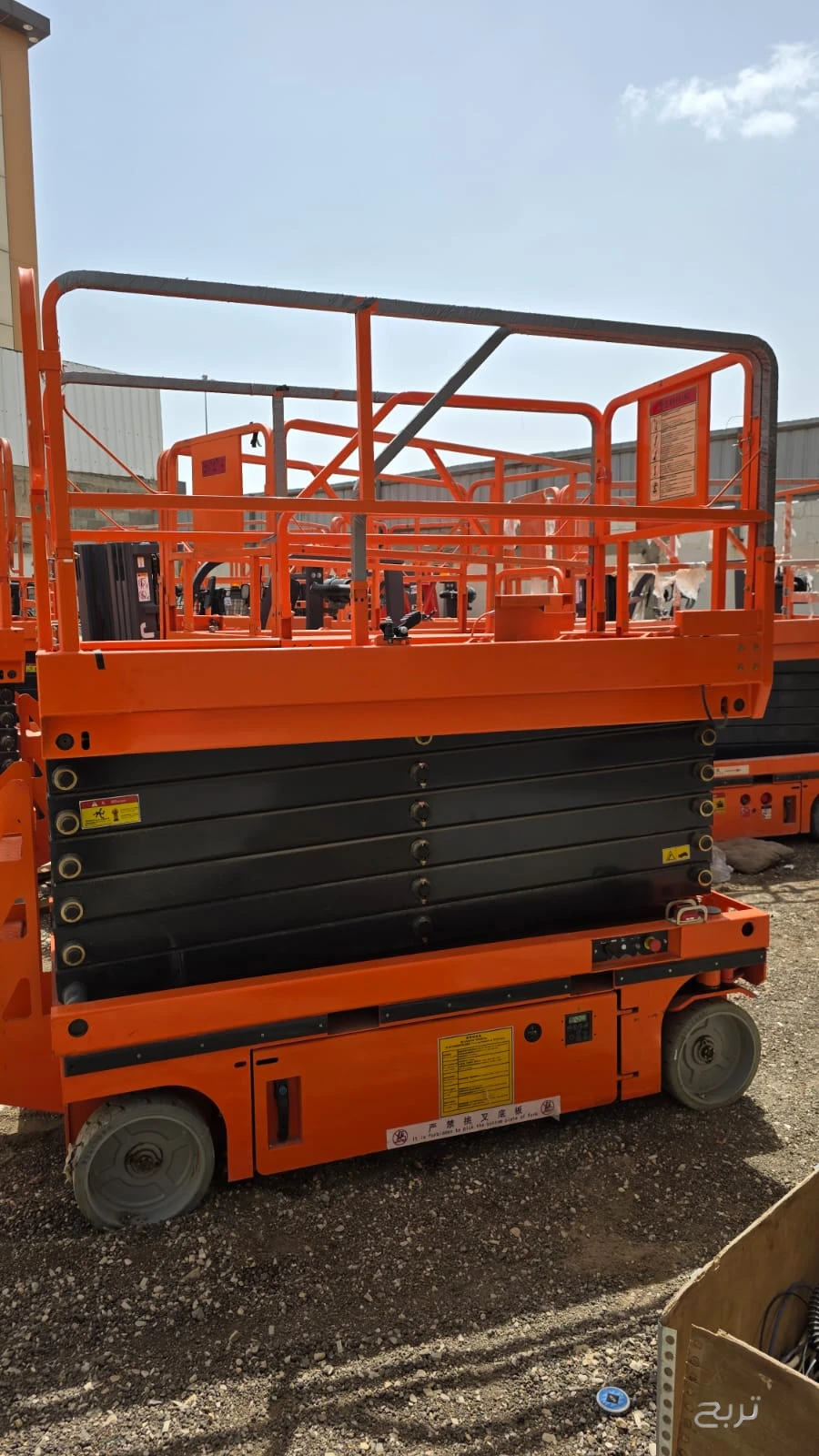 سيزرلفت للايجار في الرياض 12متر  سيزرلفت للايجار في جده 12متر